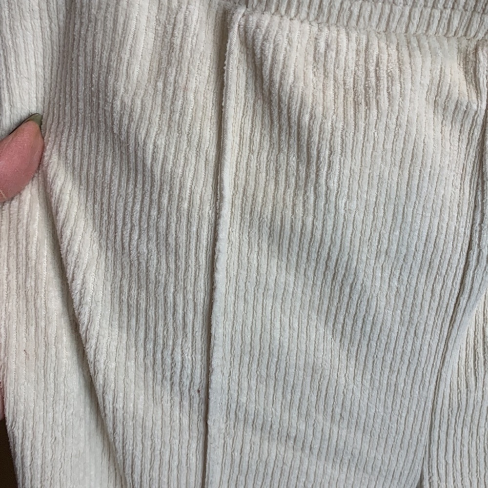 Aeri groove on ribbed velour flare pants - Picture 4 of 8